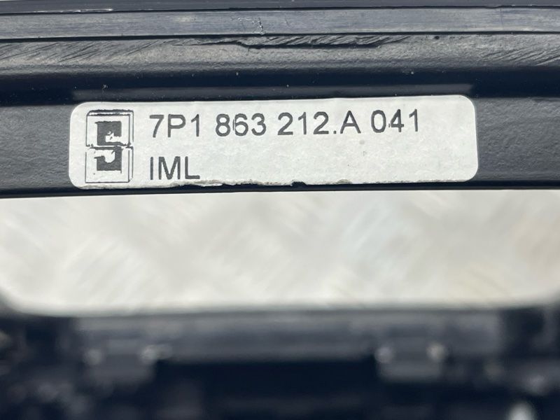 Накладка центральной консоли Volkswagen Touareg