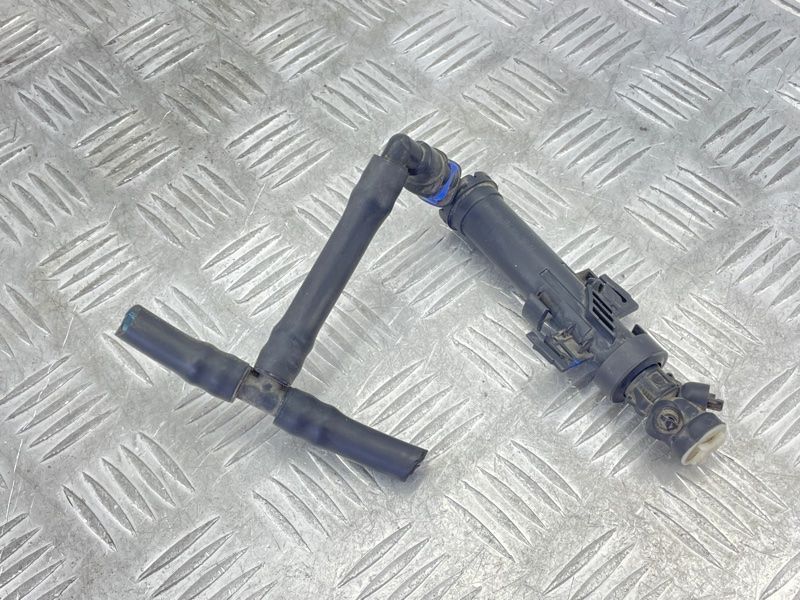 Форсунка омивача фар 8R0955101A Audi Q5
