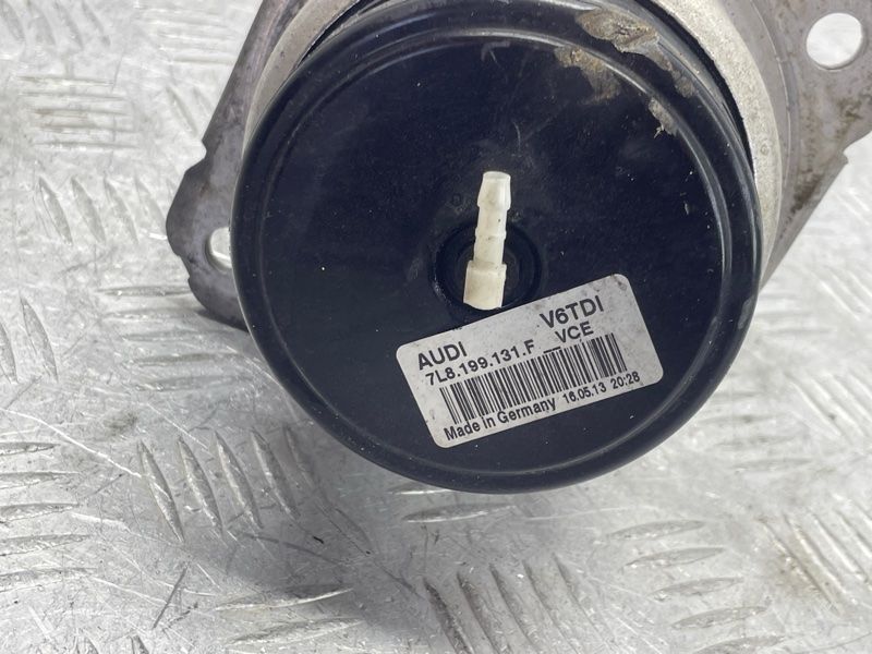 Опора / подушка двигуна 7L8199131F Audi Q7