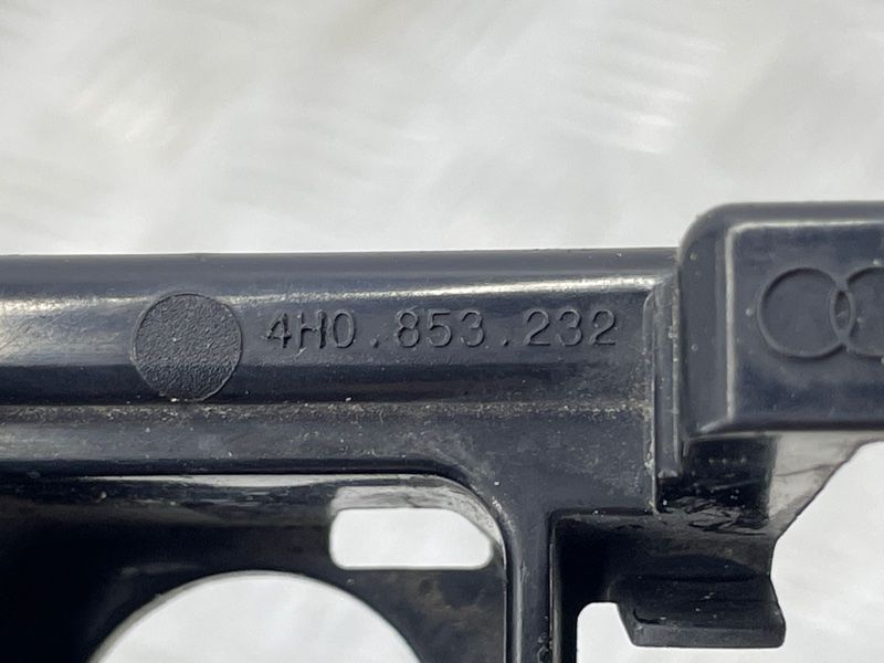 Кріплення камери 4H0853232 Audi S8