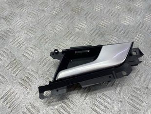 Ручка дверей внутрішня 8W0837020H Audi A4
