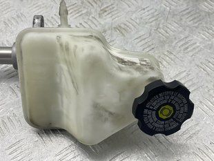 Бачок для гальмівної рідини 84999775 Chevrolet Colorado