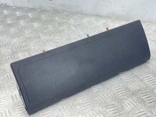 Подушка безопасности водителя в колени Airbag Audi A8