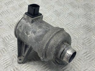Насос охлаждающей жидкости 31368715 Volvo XC90 Volvo S60, Volvo S60 Cross Country, Volvo S80, Volvo S90, Volvo V60, Volvo V60 Cross Country, Volvo V90, Volvo V90 Cross Country, Volvo XC40, Volvo XC60, Volvo XC70, Volvo XC90