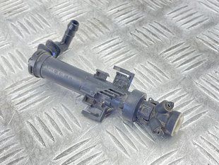 Форсунка омивача фар 8R0955102A Audi Q5