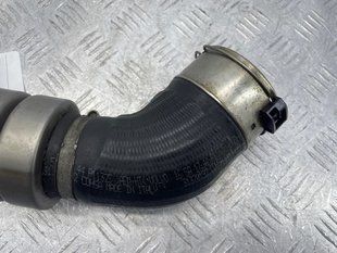 Патрубок интеркулера 31370192 Volvo XC60