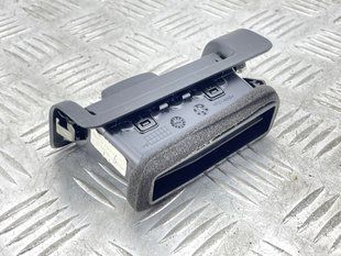 Дефлектор воздуховода 31469799 Volvo XC60