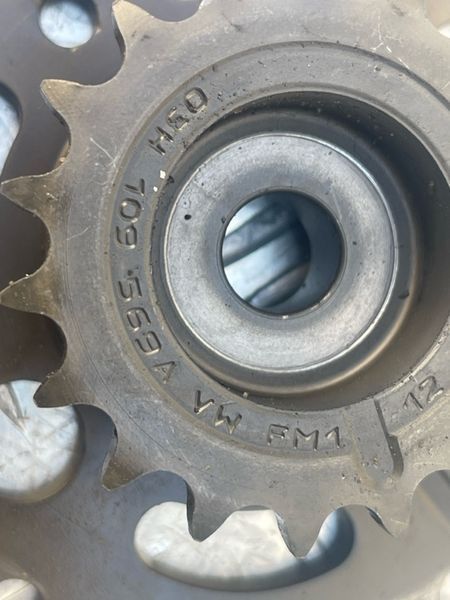 Шестерня 03H109569A Volkswagen Touareg