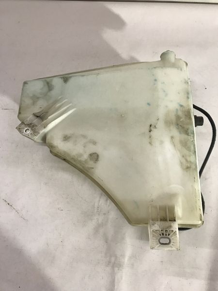 Бачок омывателя стекла 7P0955453A Volkswagen Touareg