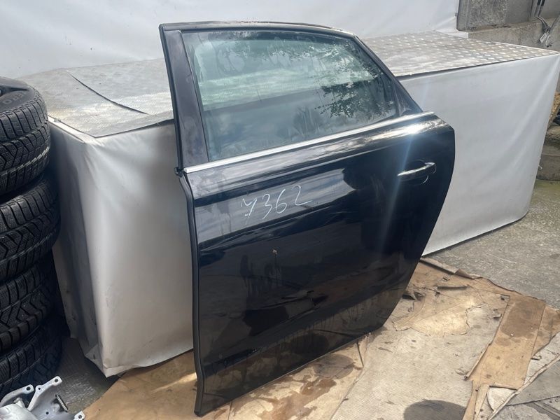Дверь 4H4833051D Audi A8