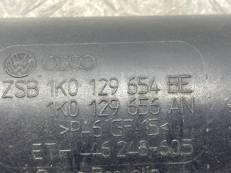 Патрубок повітряного фільтра 1K0129654BE Volkswagen CC