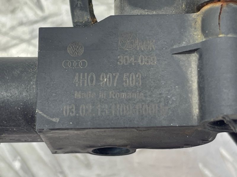 Датчик положення кузова Audi A8
