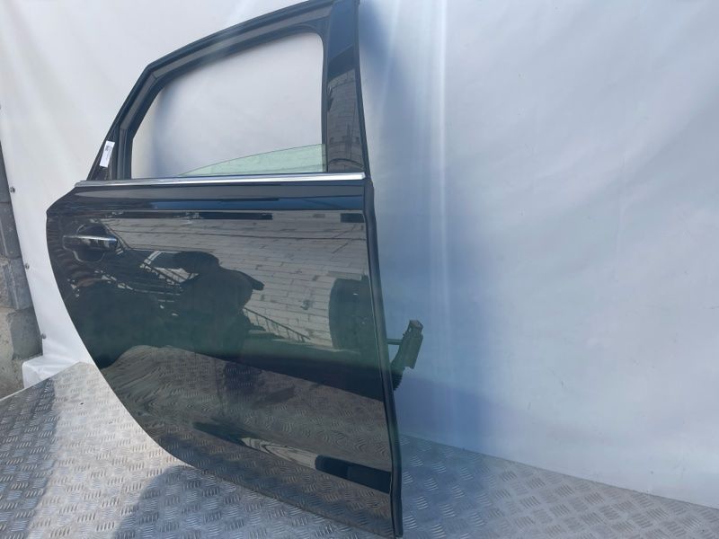 Двері 4G5833052 Audi A6