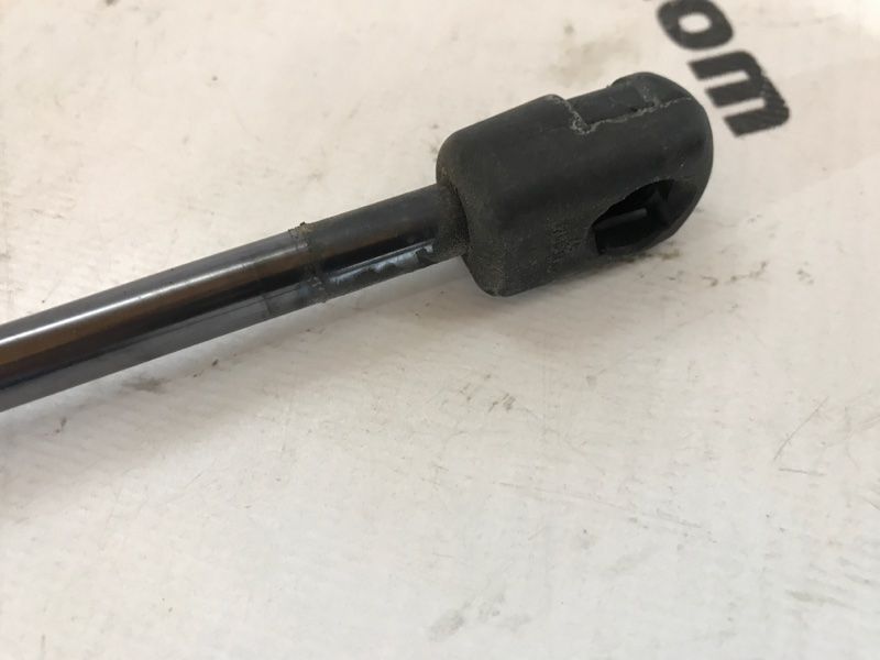 Газовий упор капота 30784935 Volvo XC60
