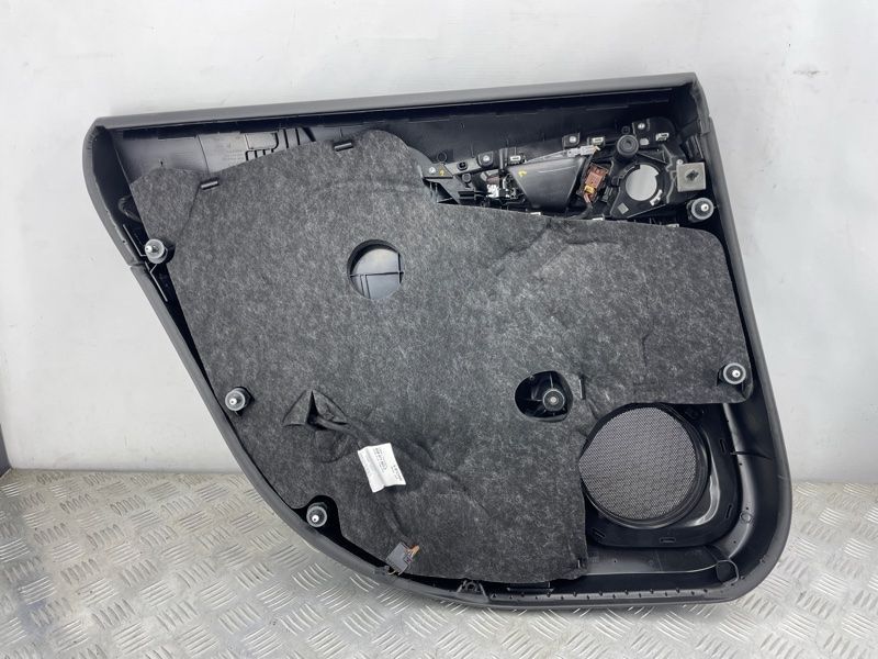 Обшивка дверей 4G8867306 Audi A7