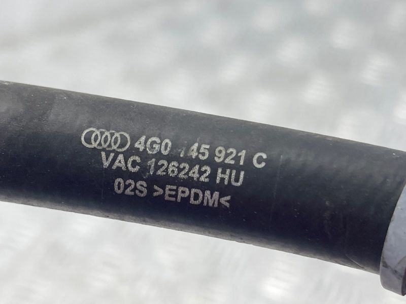 Шланг системи охолодження 4G0145921C Audi A6