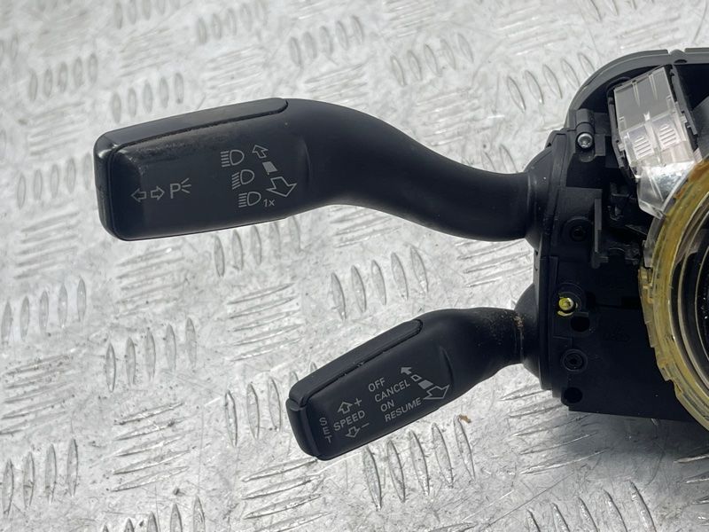 Блок підкермових перемикачів 4F0953549E Audi Q7