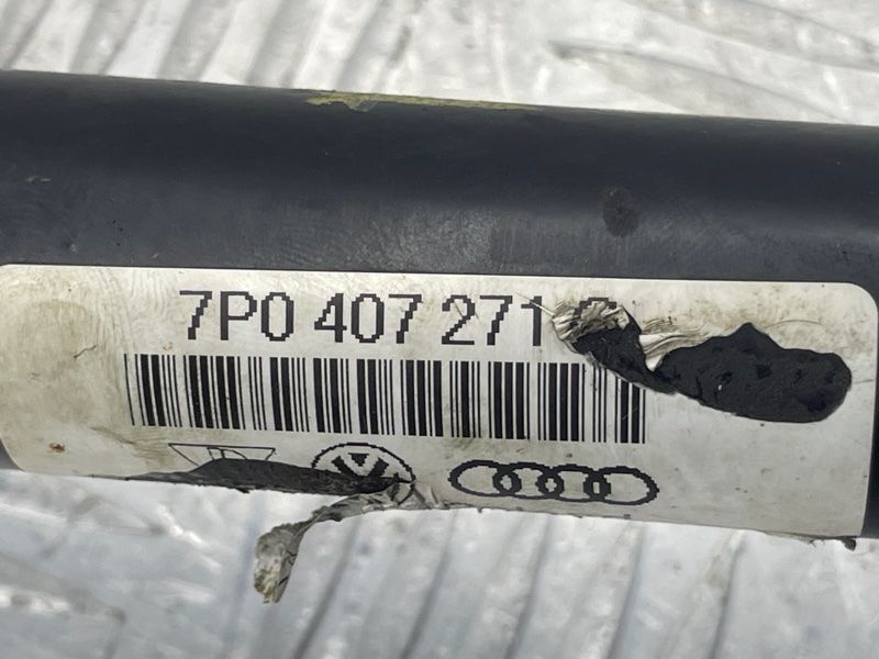 Піввісь 7P0407271C Volkswagen Touareg