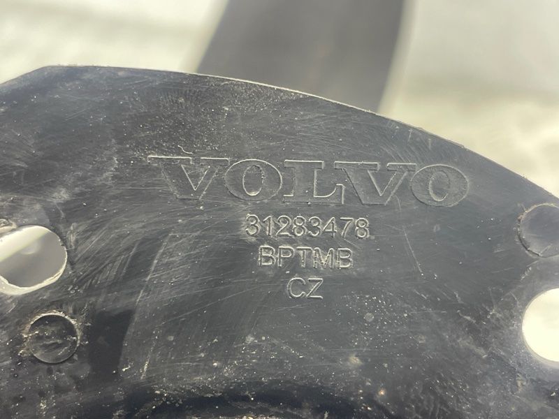 Подкрылок 31283478 Volvo XC60