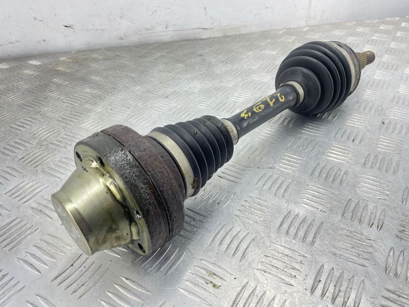 Піввісь 7P0407271C Volkswagen Touareg