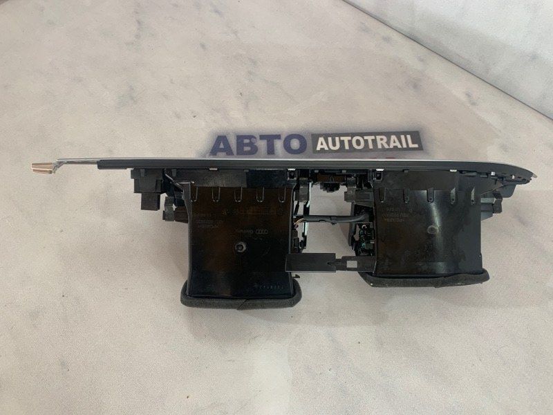 Дефлектор панели приборов центральний 4G1820951J6PS Audi A7 Audi A6, Audi A7, Audi RS7, Audi S6, Audi S7