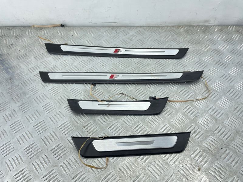 Накладка порога 4k0947423 Audi A6