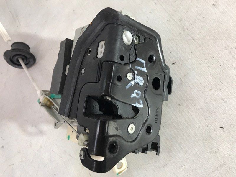 Замок двери 8J1837016D Audi Q7