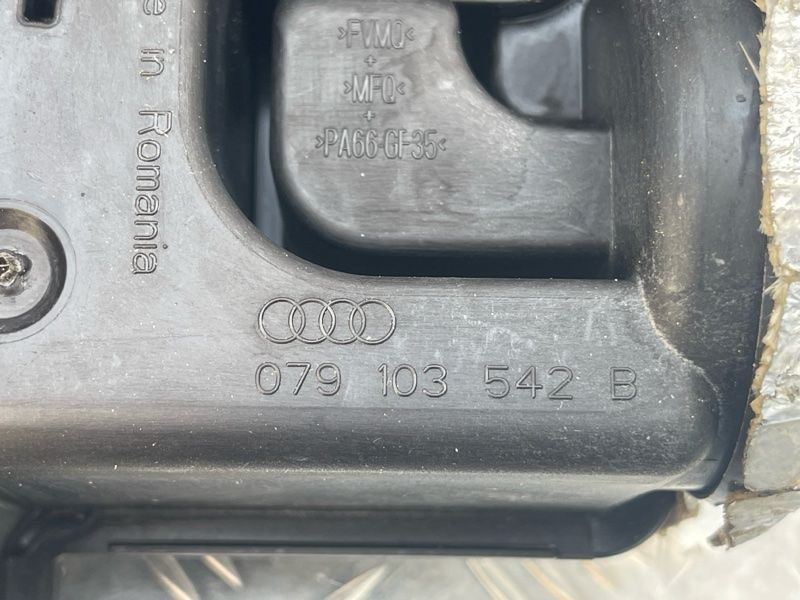 Оливовіддільник 079103542B Audi S8