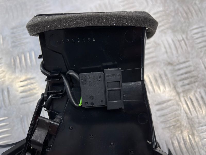 Дефлектор повітропроводу 4G1820901E6PS Audi A6