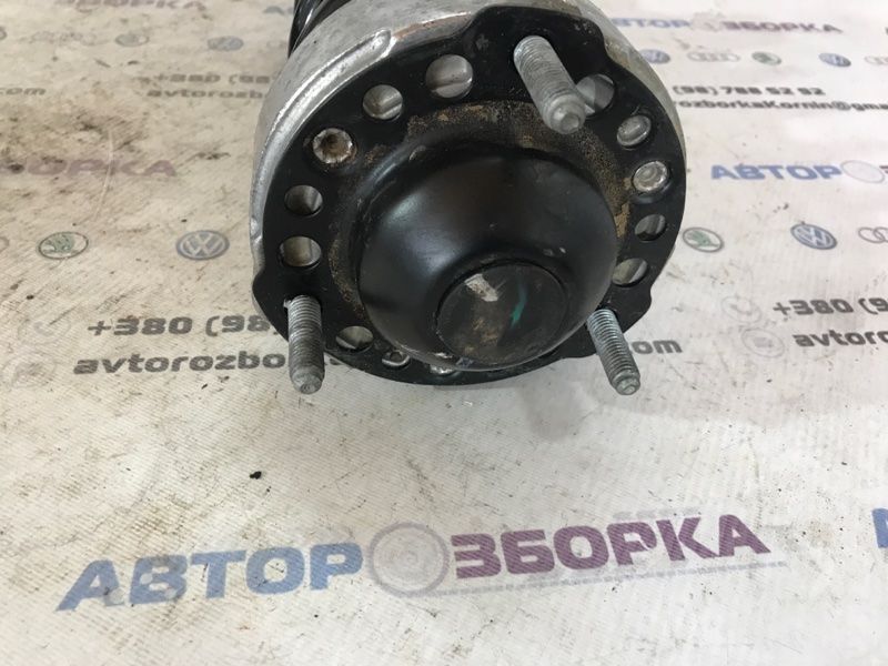 Стойка амортизатора в сборе с пружиной 7P6413031AN Volkswagen Touareg