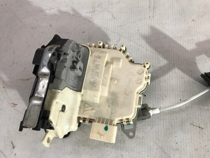 Замок двери 8J1837016D Audi Q7