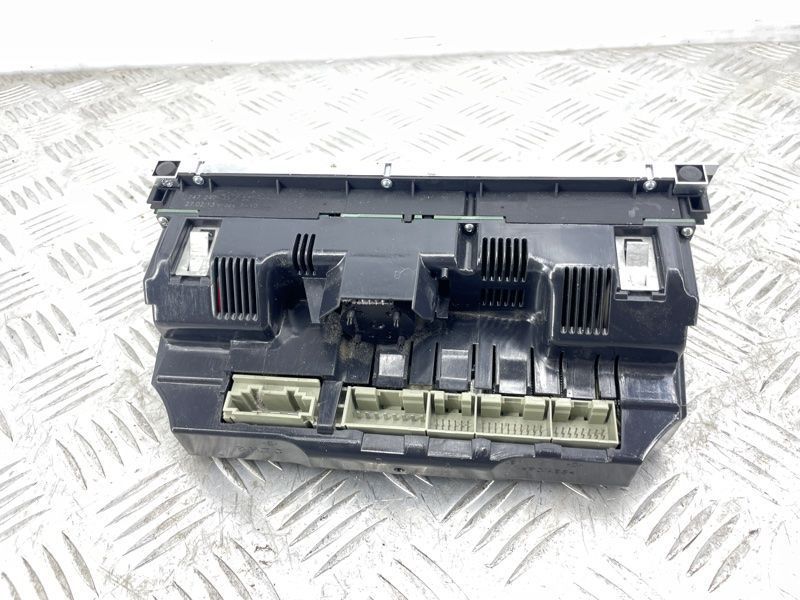 Панель управления климат-контролем 4L0820043APSZD Audi Q7