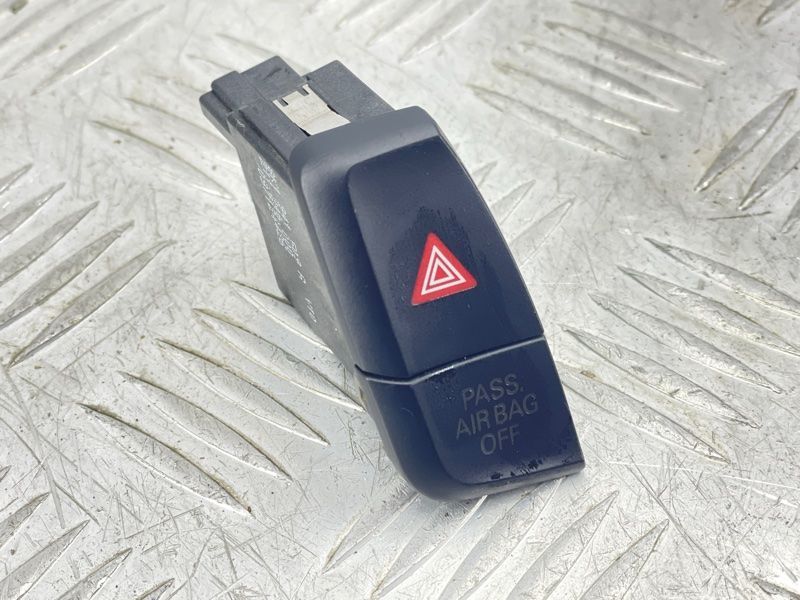 Кнопка аварійки 8K1941509FV10 Audi A4