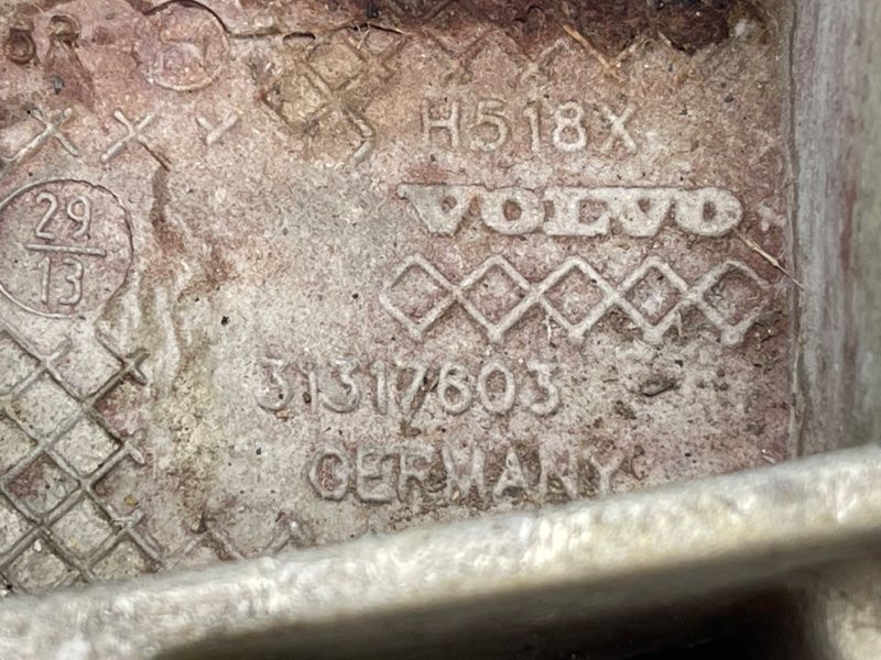 Важіль Volvo XC60