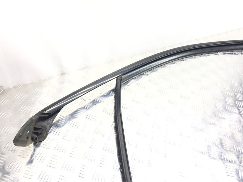 Молдинг дверей 4G0837431 Audi A6