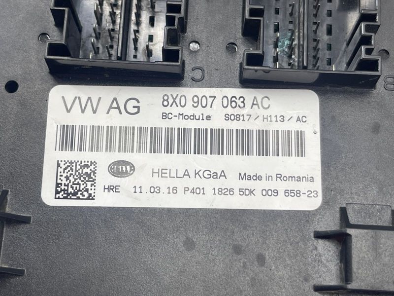 Блок комфорту 8X0907063AC Audi Q3