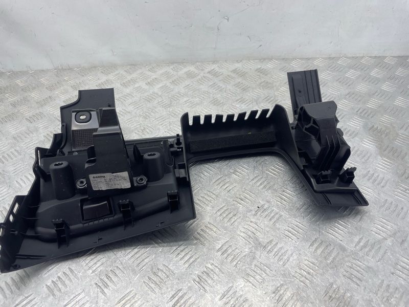 Накладка 8W1880301A Audi A4