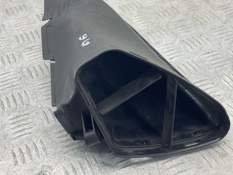 Повітрозабірник 4G0129624D Audi A6