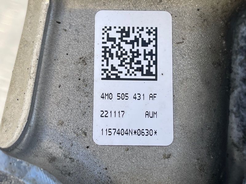 Поворотний кулак задній лівий 4M0505431AF Audi Q7 Audi Q7, Audi Q8, Audi RS Q8, Audi SQ7, Audi SQ8