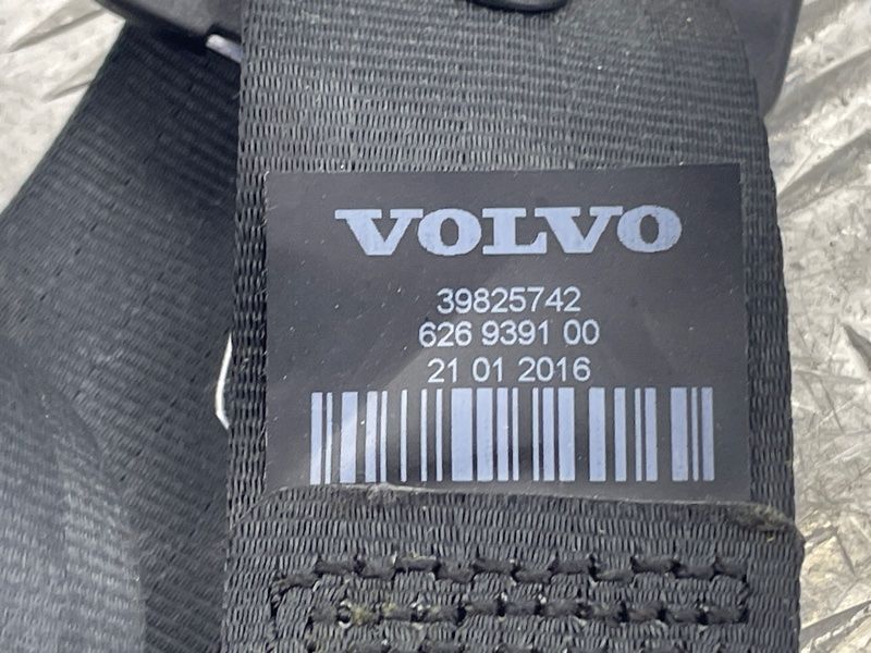 Ремінь безпеки сидіння 3-го ряду 39825742 Volvo XC90