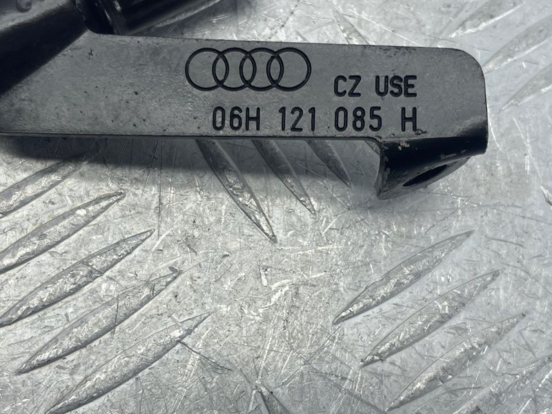 Трубопровід системи охолодження 06H121085H Audi A6