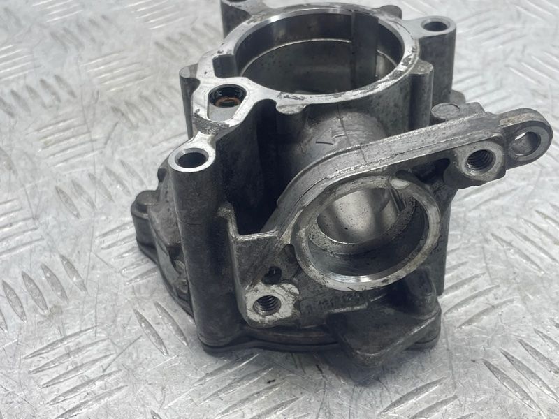Вакуумный насос 06J145100G Audi A4