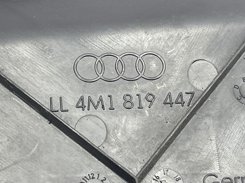 Кришка Audi Q7