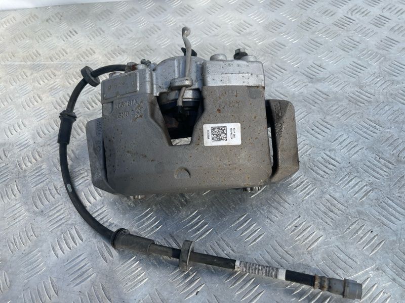 Суппорт тормозной 4G0615123C Audi A6