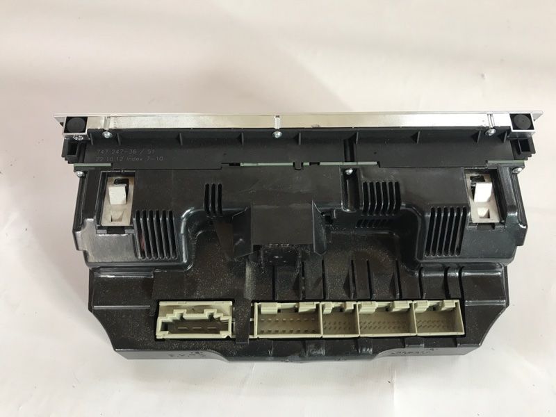 Панель керування клімат-контролем 4L0820043AQSZD Audi Q7