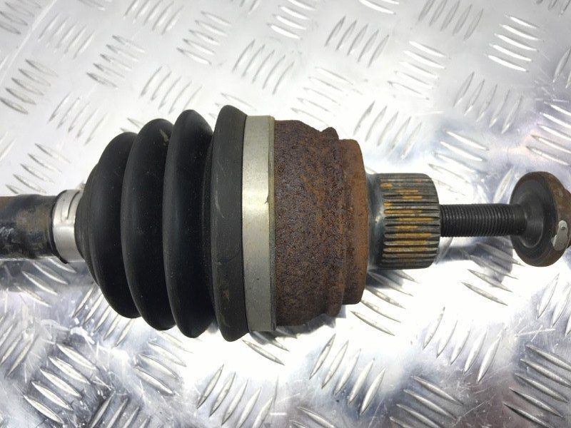Приводной вал передний 4G0407271F Audi A6 Audi A6, Audi A7, Audi A8, Audi Q5, Audi RS7, Audi S6, Audi S7, Audi S8, Audi SQ5