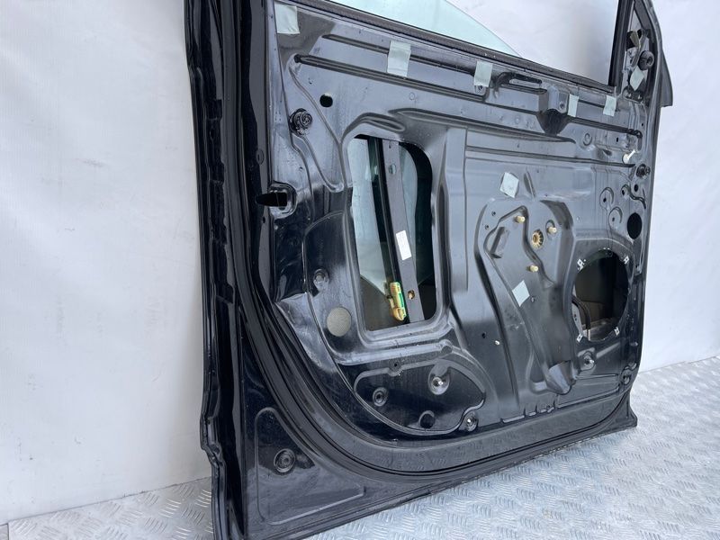 Дверь 4L0831051A Audi Q7