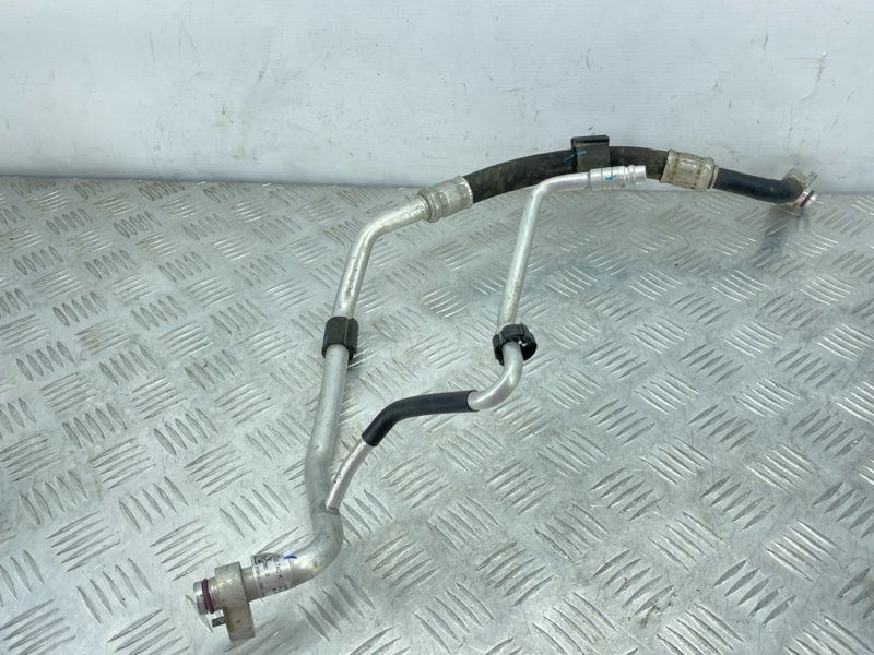 Трубка кондиціонера 4M1820740K Audi Q7