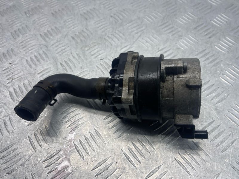 Насос системи охолодження 8K0965567 Audi Q7 Audi A6, Audi Q7