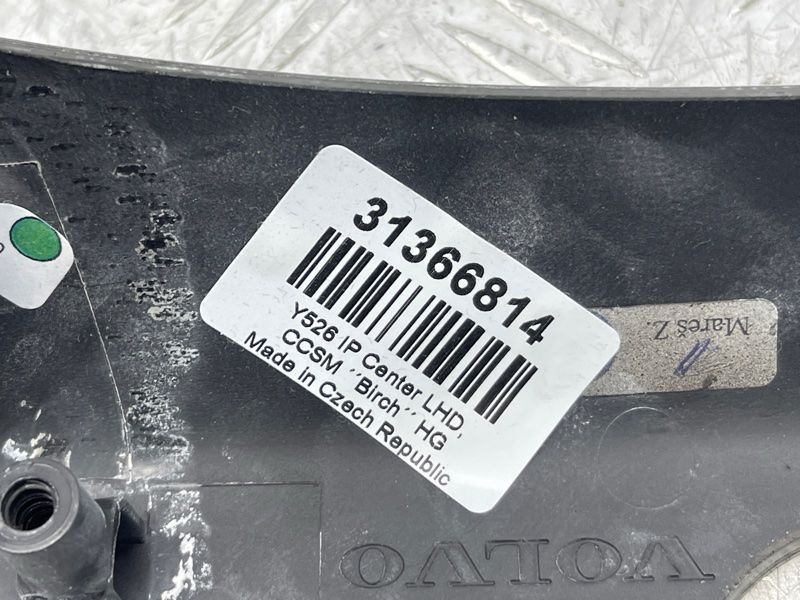 Декоративная накладка на торпедо 31366814 Volvo XC90